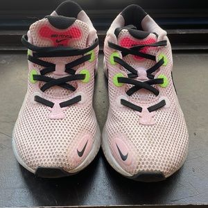 Nike Renew tennis shoes size 7.5 women’s